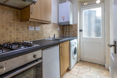 1 bed house, Northcote Street, Plasnewydd, Cardiff, CF243BH - Image 2